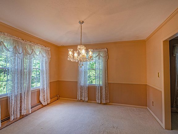 4th image of 1354 Deer Run Dr