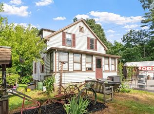 32 Ward St, Tewksbury, MA 01876