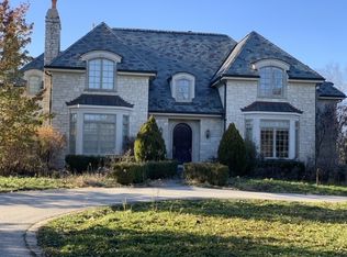 1392 W Old Mill Rd, Lake Forest, IL 60045