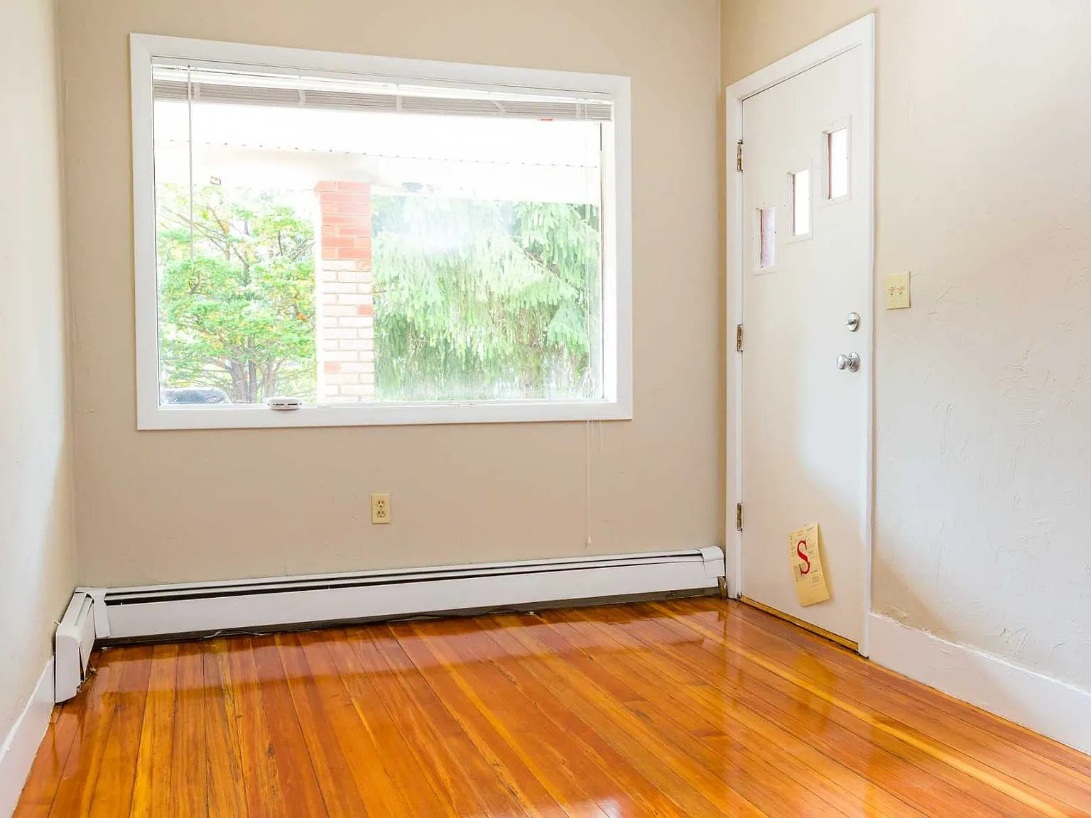 4 bed, $4,200 — Photo 2