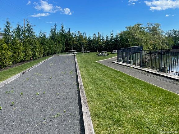 4th image of 322 Marina Pointe Dr