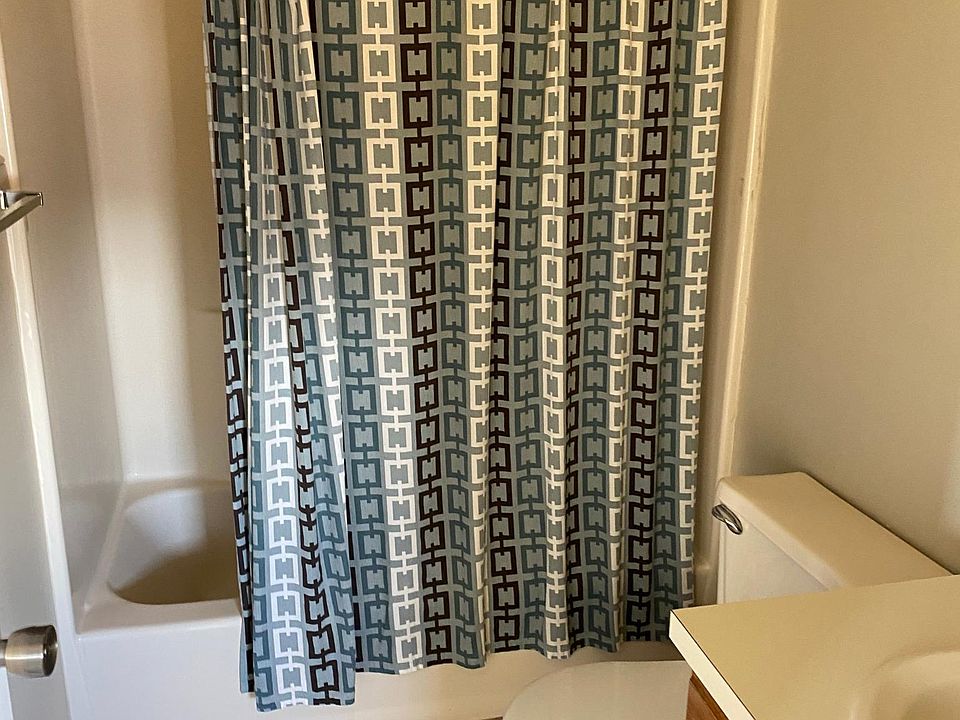 2nd image of 328 Judd Sq