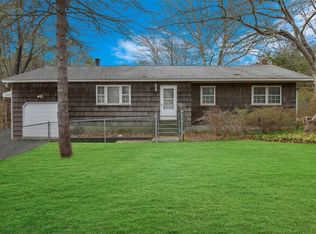 50 Old Saddle Rd, Ridge, NY 11961