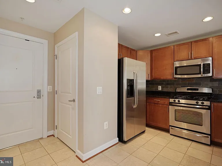 8191 Strawberry Ln #218 — Photo 15