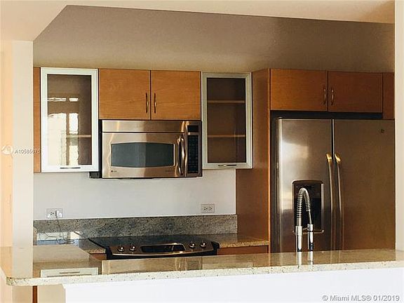 2nd image of 18800 NE 29th Ave APT 610