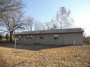 2nd image of 1100 Turpin Ln