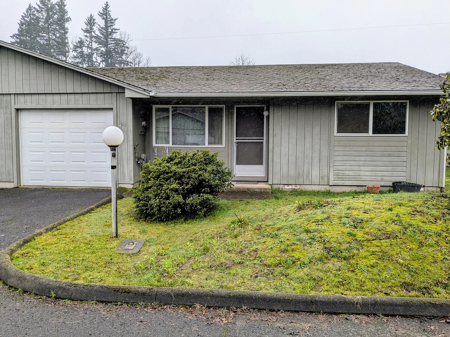 2 bed, 800 sqft, $1,200 — Photo 1