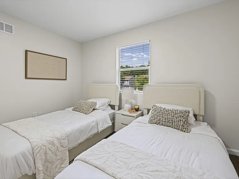 Cedarbridge Villas — Photo 14