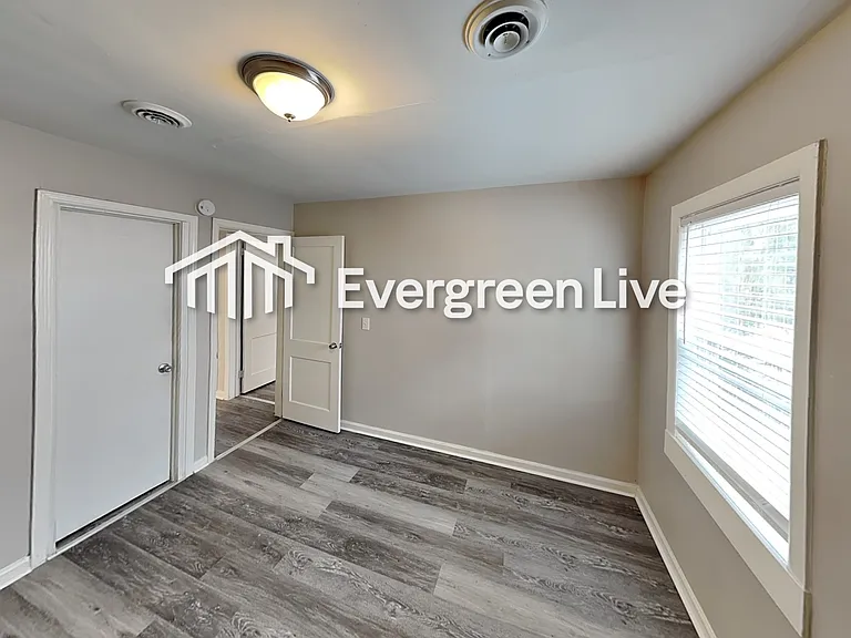 2492 Connally Dr — Photo 11