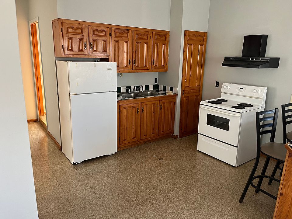 1st image of 1345 4th Ave Unit 3