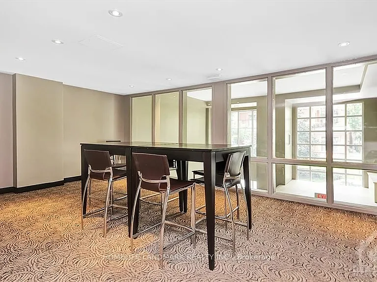 138 Somerset St W #509 — Photo 18