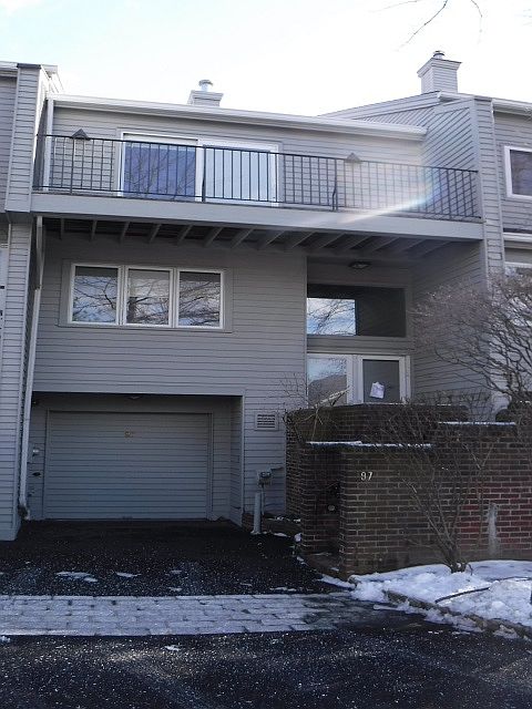 1st image of 97 Waterside Close