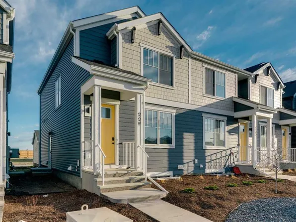229 N Heirloom Way SE, Calgary, AB T3S 0H3