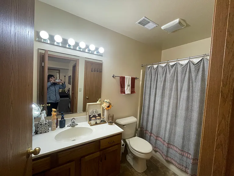 218 Quincy St — Photo 10