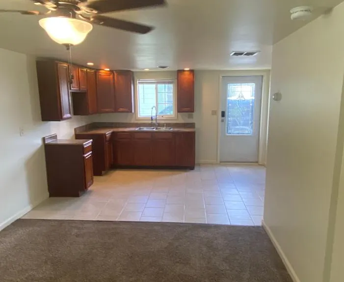 1209 Park Ave #1 — Photo 3