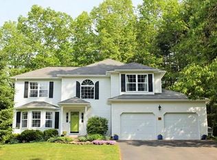 12 Cheryl Cir, Belchertown, MA 01007