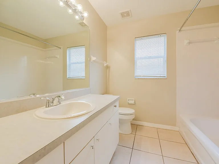 7703 33rd Ln E — Photo 15