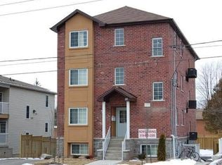 22 Columbia St W #C-5, Waterloo, ON N2L3K3