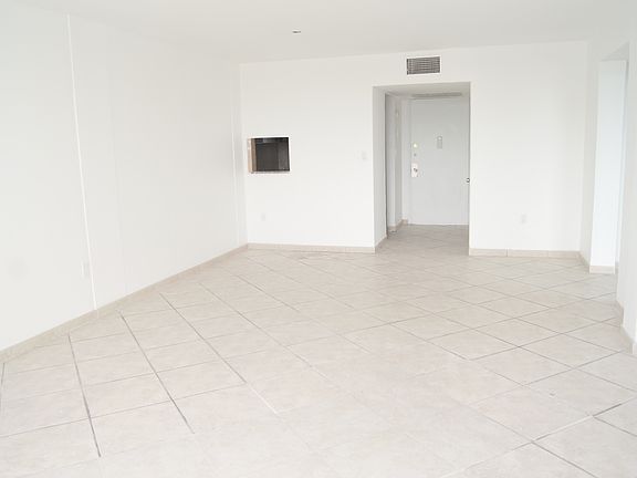 4th image of 1401 Euclid Ave APT 504