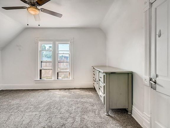 5th image of 26 S Sherman St APT 3