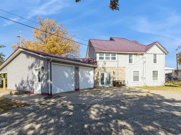 303 S Main St, Crawfordsville, IA 52621