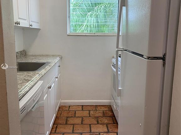 5th image of 1770 Meridian Ave #204