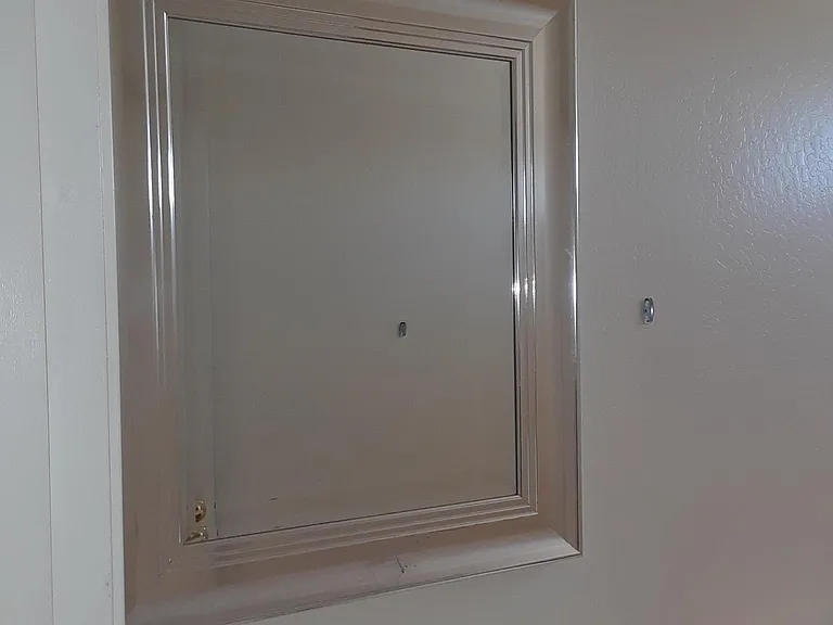 The second Bathroom