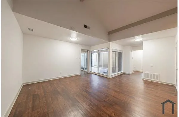Building Photo - 2124 Trellis Pl