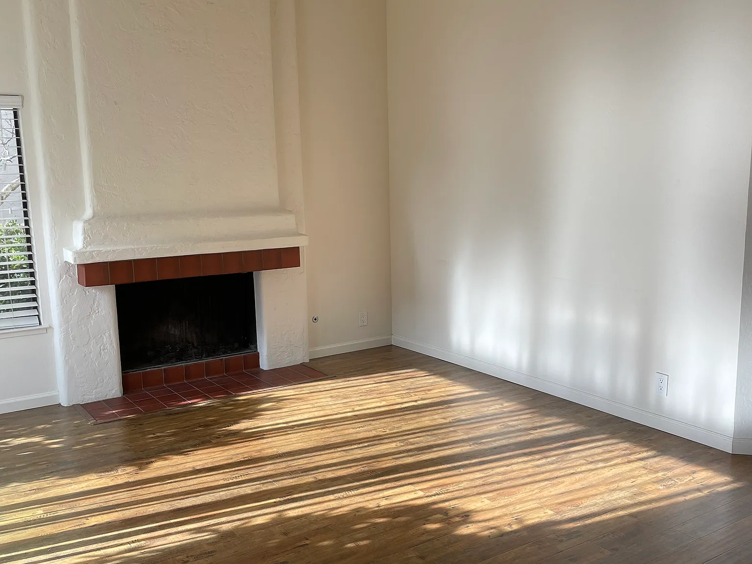 3 bed, 1560 sqft, $6,700 — Photo 4