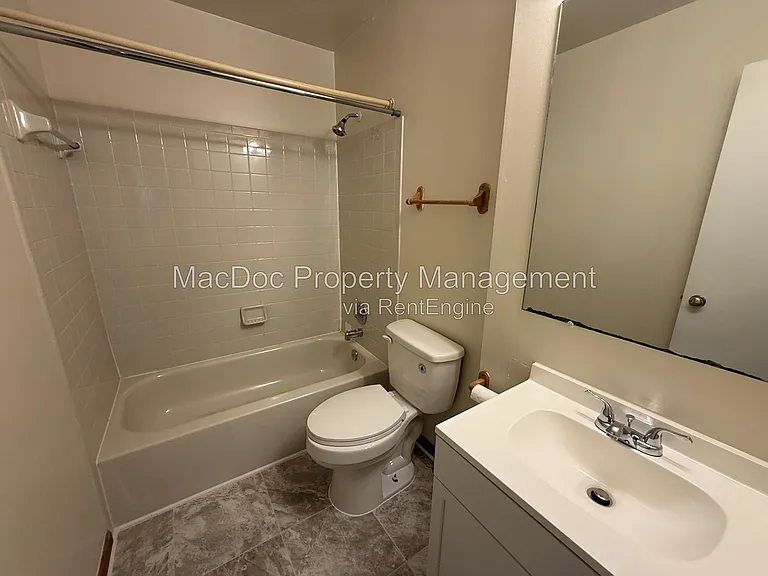 11001 Westminster Ct — Photo 22