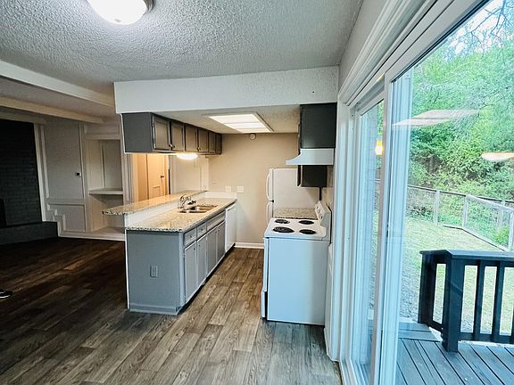 3rd image of 3306A Hycreek Dr #B