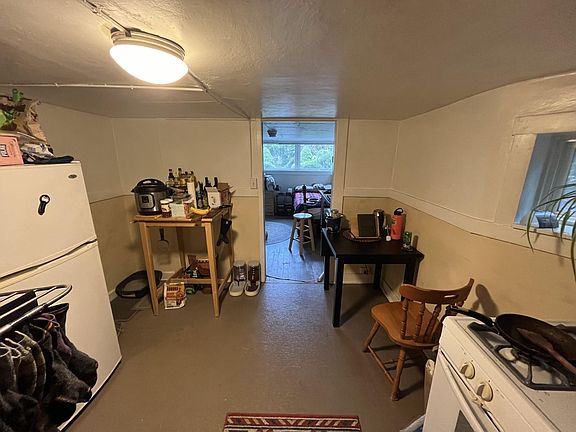4th image of 414 N Yakima Ave #3