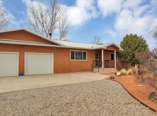 128 Orona Rd, Los Lunas, NM 87031