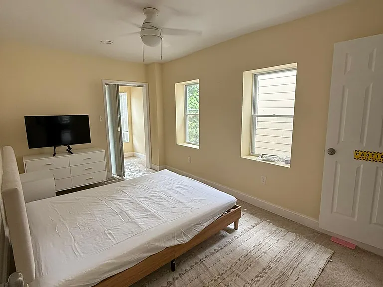 1729 N Caroline St #2 — Photo 5