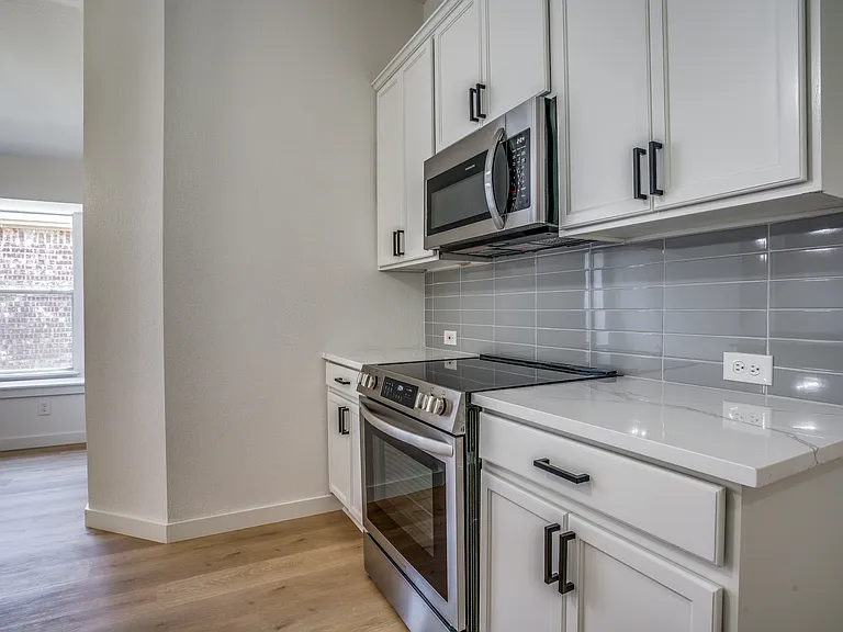 2820 Enchanted Eve Dr — Photo 8