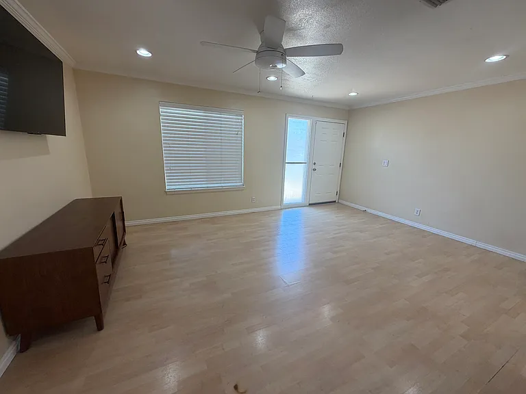 1525 Dorothy Ave #1 — Photo 5