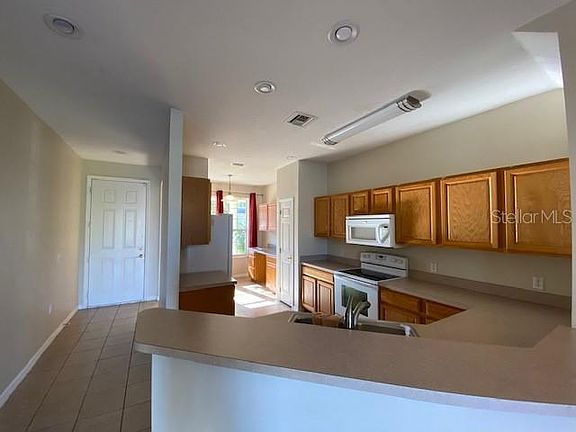 4th image of 4890 Battaglia Blvd