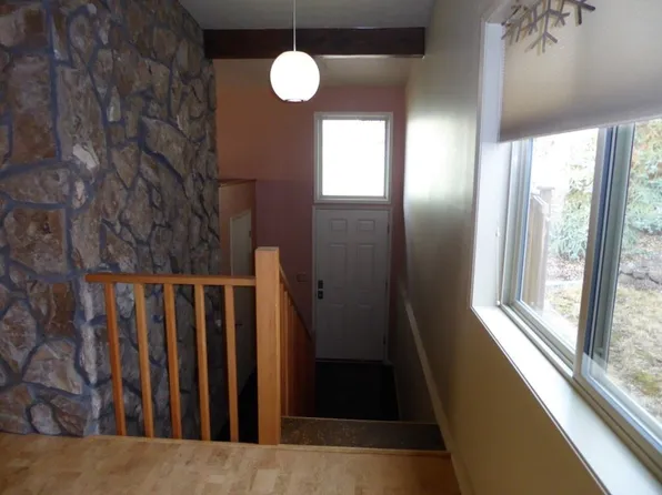 110 NW Vicksburg Ave, Bend, OR 97703