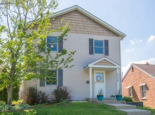 3725 S 34th St, Greenfield, WI 53221