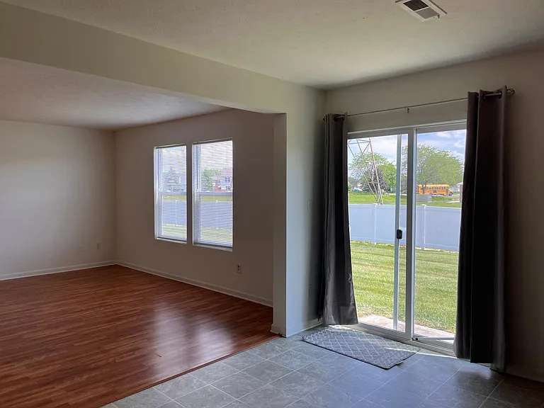7939 Wildwood Farms Ln — Photo 10