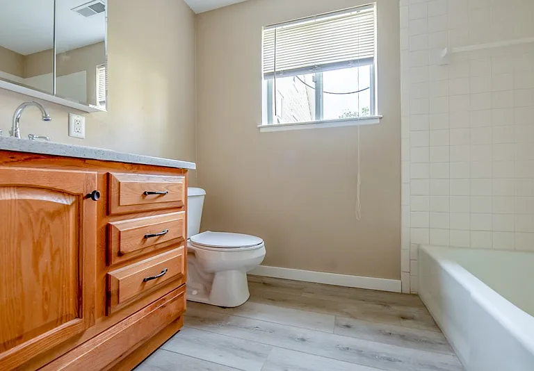 1103 E Samuel Ave — Photo 11
