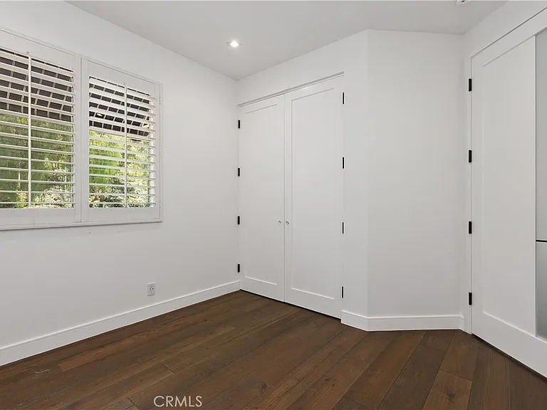 106 Breakers Ln — Photo 27