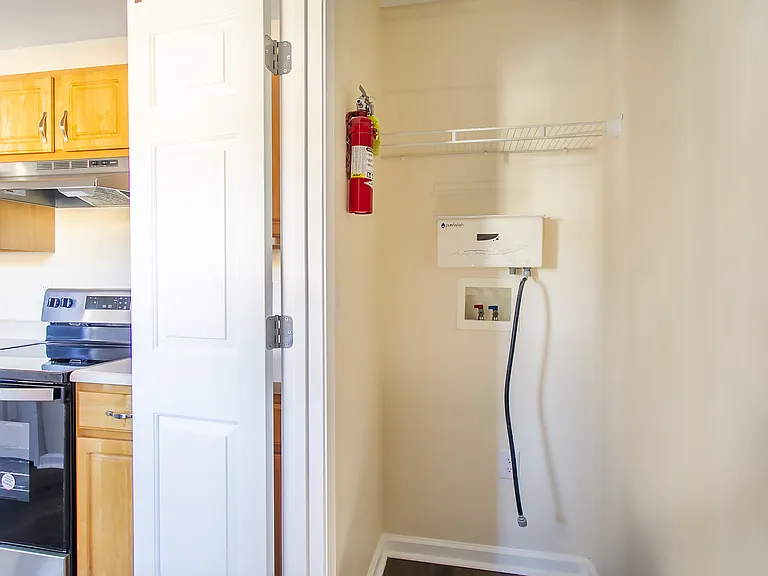 605 Carlyle Way — Photo 10