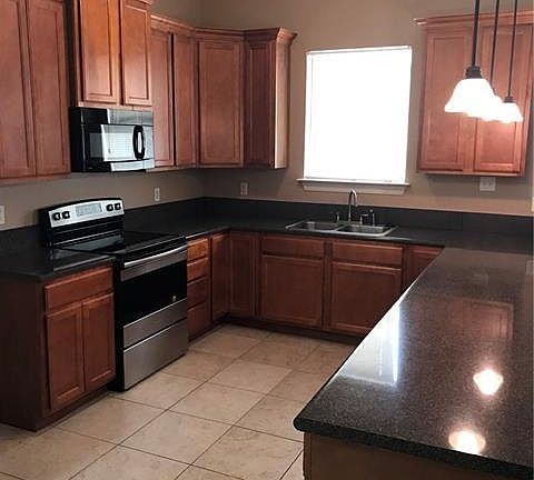 5th image of 156 Village Oaks Blvd