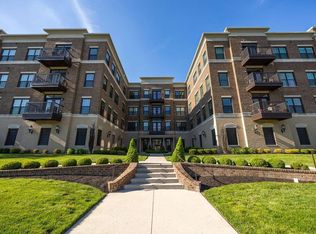 1670 E Broad St #201, Columbus, OH 43203
