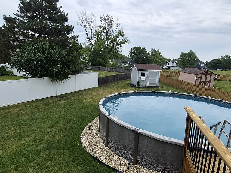396 Nantucket Ct — Photo 16