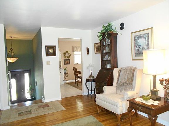 4th image of 5813 Torrance Dr