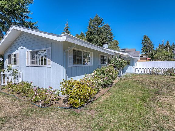 3rd image of 17905 9th Ave NE