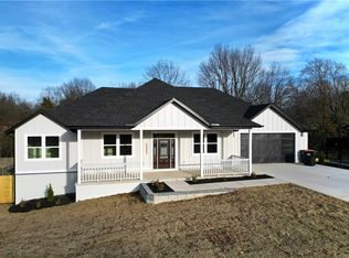 1405 Overo Cir, Springdale, AR 72762