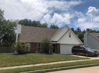 1607 Woodmoor Ct, Columbia, MO 65202